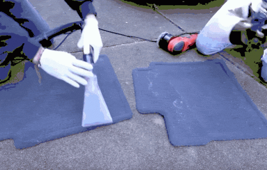 spraying-and-extracting-floor-mats